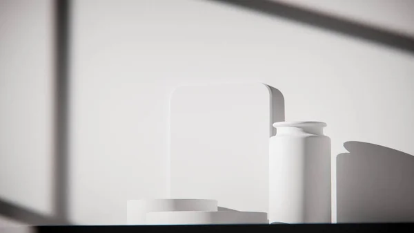 Beyaz mermer podyumlar ahşap masanın üzerinde ürün sergilenmesi için. Vazo ve desenli duvarlı minimalist 3D işlemeli. Doğal ışıklandırma ve güçlü gölgelerle kozmetik ya da cilt bakımı için günışığı arka planı.