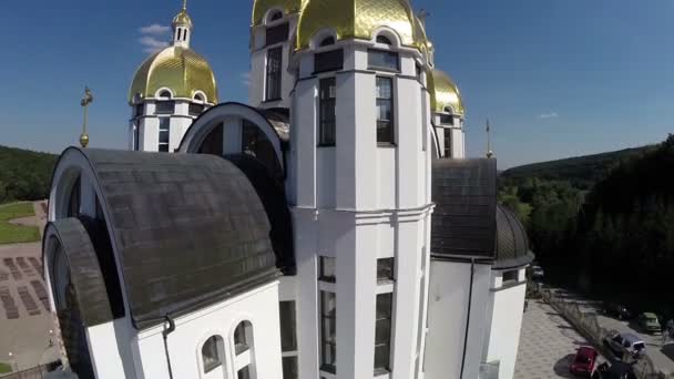 Церква з видом на пташине око — стокове відео
