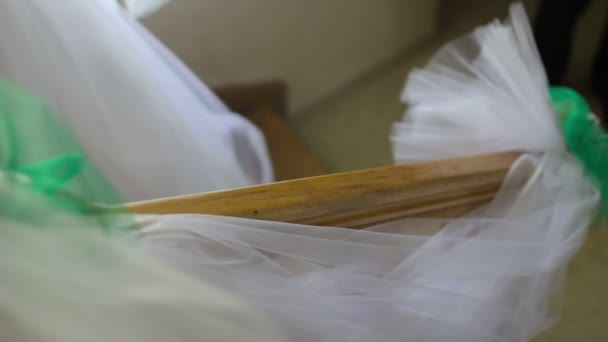 Wedding couple walk up to stairs and holding hands — Stock Video