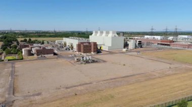 Killingholme Elektrik Santrali 'nin ve Immingham, İngiltere' deki endüstriyel enerji koridorunun hava görüntüsü.