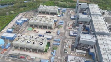 Gelecekteki nükleer ve veri merkezlerinin yeniden inşası için yıkılan West Burton elektrik santralinin dramatik hava görüntüsü