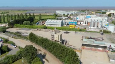 Ağır endüstriyel fabrikalar, kimyasal üretim, lojistik ve imalat için büyük altyapı, silo ve depolama, ağır mallar taşımacılığı Birleşik Krallık