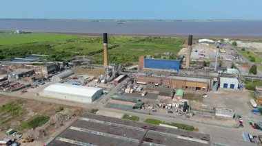 Ağır endüstriyel fabrikalar, kimyasal üretim, lojistik ve imalat için büyük altyapı, silo ve depolama, ağır mallar taşımacılığı Birleşik Krallık