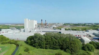 Ağır endüstriyel fabrikalar, kimyasal üretim, lojistik ve imalat için büyük altyapı, silo ve depolama, ağır mallar taşımacılığı Birleşik Krallık