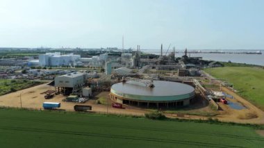 Ağır endüstriyel fabrikalar, kimyasal üretim, lojistik ve imalat için büyük altyapı, silo ve depolama, ağır mallar taşımacılığı Birleşik Krallık