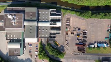 Ağır endüstriyel fabrikalar, kimyasal üretim, lojistik ve imalat için büyük altyapı, silo ve depolama, ağır mallar taşımacılığı Birleşik Krallık