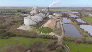 Ağır endüstriyel fabrikalar, kimyasal üretim, lojistik ve imalat için büyük altyapı, silo ve depolama, ağır mallar taşımacılığı Birleşik Krallık