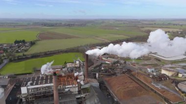 Ağır endüstriyel fabrikalar, kimyasal üretim, lojistik ve imalat için büyük altyapı, silo ve depolama, ağır mallar taşımacılığı Birleşik Krallık