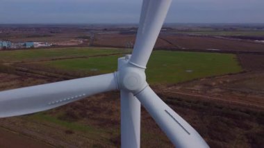 Rüzgar türbinleri, yenilenebilir enerji üretimi ve sürdürülebilir enerji kaynakları, İngiltere 'de kırsal alanlar