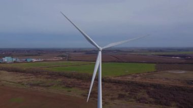 Rüzgar türbinleri, yenilenebilir enerji üretimi ve sürdürülebilir enerji kaynakları, İngiltere 'de kırsal alanlar