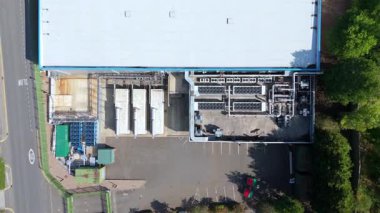 Birleşik Krallık 'taki bulut hesaplama ve kuantum araştırmaları için son teknoloji veri merkezi kampüsünün hava görüntüsü