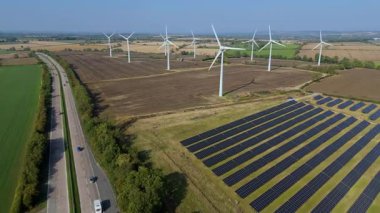 Rüzgar türbinleri, yenilenebilir enerji üretimi ve sürdürülebilir enerji kaynakları, İngiltere 'de kırsal alanlar