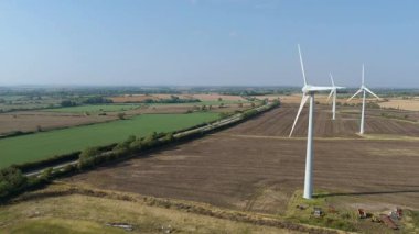 Rüzgar türbinleri, yenilenebilir enerji üretimi ve sürdürülebilir enerji kaynakları, İngiltere 'de kırsal alanlar