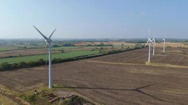 Rüzgar türbinleri, yenilenebilir enerji üretimi ve sürdürülebilir enerji kaynakları, İngiltere 'de kırsal alanlar