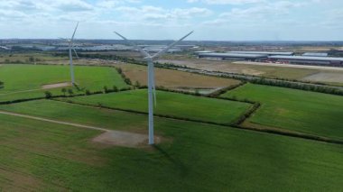 Rüzgar türbinleri, yenilenebilir enerji üretimi ve sürdürülebilir enerji kaynakları, İngiltere 'de kırsal alanlar