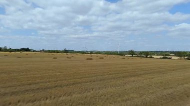 Rüzgar türbinleri, yenilenebilir enerji üretimi ve sürdürülebilir enerji kaynakları, İngiltere 'de kırsal alanlar