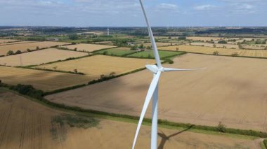 Rüzgar türbinleri, yenilenebilir enerji üretimi ve sürdürülebilir enerji kaynakları, İngiltere 'de kırsal alanlar