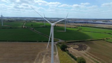 Rüzgar türbinleri, yenilenebilir enerji üretimi ve sürdürülebilir enerji kaynakları, İngiltere 'de kırsal alanlar