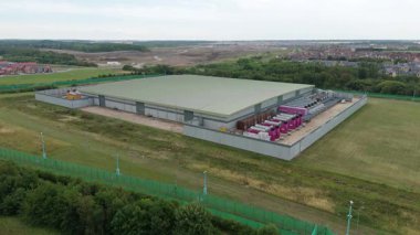 Birleşik Krallık 'taki bulut hesaplama ve kuantum araştırmaları için son teknoloji veri merkezi kampüsünün hava görüntüsü