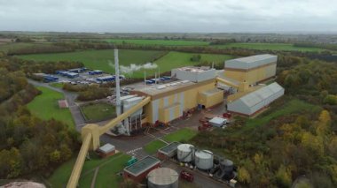 Stratejik lojistik merkezi Sileby UK 'deki Hayhill Endüstriyel Malikanesi' nin ambarları ve üretim birimlerini kapsayan hava görüntüsü.