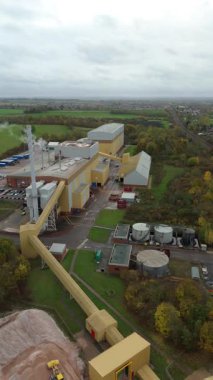 Stratejik lojistik merkezi Sileby UK 'deki Hayhill Endüstriyel Malikanesi' nin ambarları ve üretim birimlerini kapsayan hava görüntüsü.