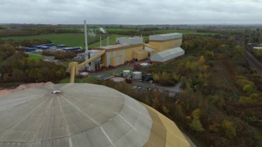 Stratejik lojistik merkezi Sileby UK 'deki Hayhill Endüstriyel Malikanesi' nin ambarları ve üretim birimlerini kapsayan hava görüntüsü.