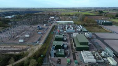 Ulusal Şebeke istikrarı için inşa edilen devasa senkronize yoğunlaştırıcı tesisi sunan Walpole Substation, İngiltere 'nin hava aracı görüntüsü..
