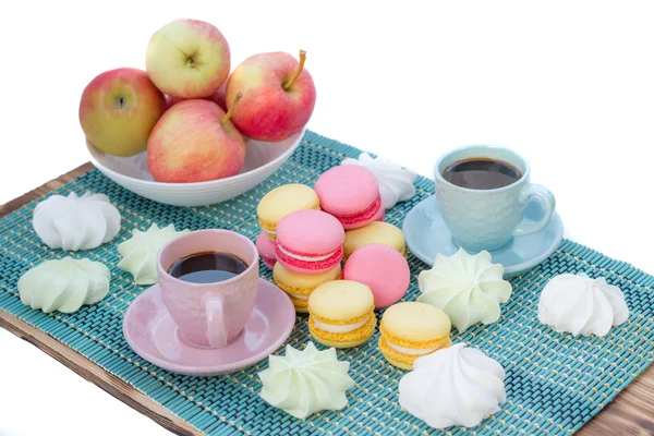 Composition du temps de café de deux tasses, macarons, guimauves, ap — Photo