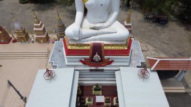 Wat Pho Kao Ton Budist Tapınağı Beyaz Buda heykeli 8 Nisan 2025