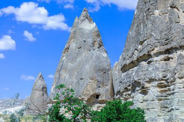 Türkiye 'nin Kapadokya kentindeki ünlü mağara evleri