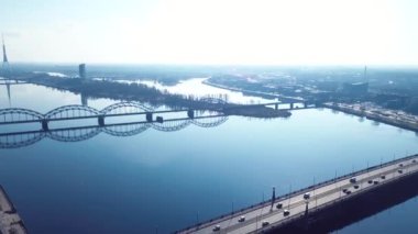 4K Hava Görüntüsü Riga Vansu Köprüsü, Letonya
