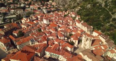 4K Hava Görüntüsü Karadağ 'ın Kotor kentine