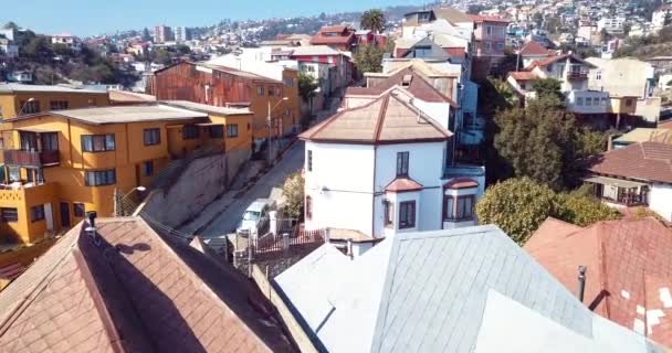 Vista Panorámica Aérea Imágenes Los Edificios Brillantes Coloridos Valparaso Chile — Vídeos de Stock