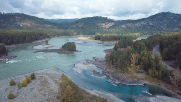 Aerial Footage Video Autumn Road Mountain Forest Chemal Tract Altai — Stock Video