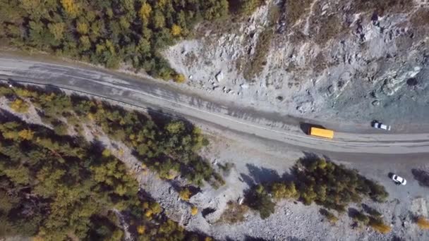 Flygfoto Video Höstlandskap Och Mountain River Chemal Tract Altai Bergen — Stockvideo