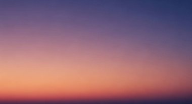 Alacakaranlıkta gün batımı gökyüzü