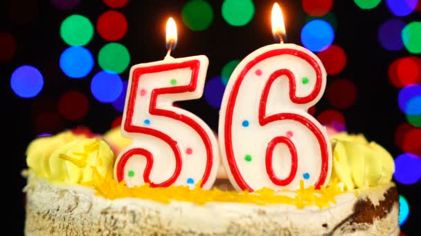 Nummer 56 Happy Birthday Cake Witg Burning Candles Topper. — Stockvideo