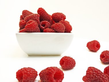 Olgun kırmızı ahududu.