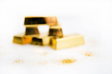 Doğal Kuvars Altın Titanyum Agate Kristal Küme Çırılçıplak. Çiğ Taş Mineral Numuneleri