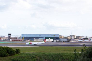 Uçak Taksicilik Kontrol Kulesi