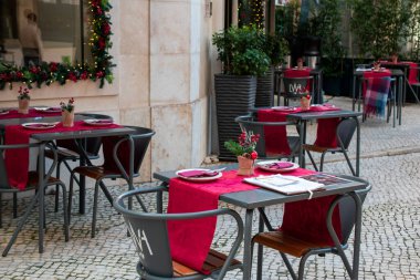 Açık Cafe Oturma Alanı Adorted