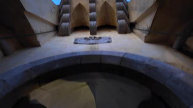 Sintra 'daki tarihi Avrupa sarayı içlerini keşfetmek