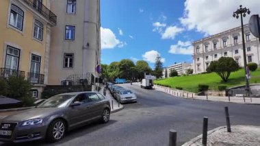 Lizbon 'da şehir gezintisi açık gün ışığında