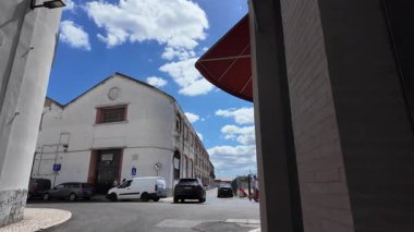 POV şehri Lizbon 'da mimari detaylarla yürüyor