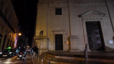 Lizbon 'dan geçen POV sürücüsü kış tatili atmosferini yakalıyor