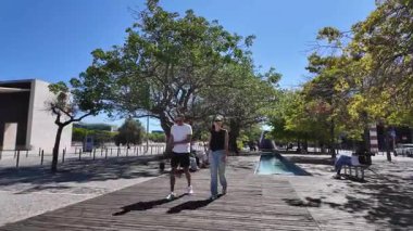 POV Lizbon Gündüz Yürüyüşü Modern Skyline