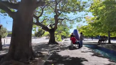 Lizbon 'da İlk Seyahat Yürüyüşü Modern Şehir Manzarası