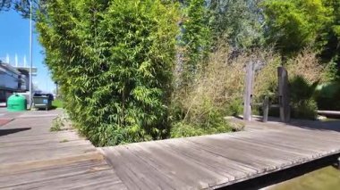 Lizbon Milletler Parkı Gökyüzü Altında Yürüyüş