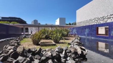 Güneşli Lizbon Şehir Mimarisi İlk Kişi Yürüyüşü