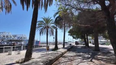 POV Lizbon Rıhtım Bölgesi 'nde Yürüyor